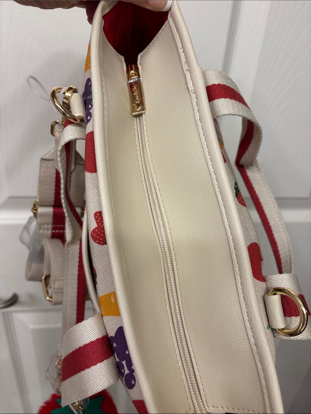 Betsey Johnson fruit and veggie canvas crossbody NWOT - Picture 6 of 10